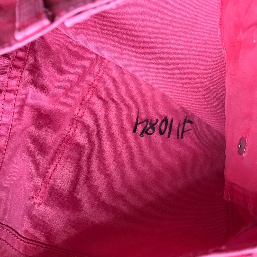 Hudson red cropped jean pant - Picture 6 of 11